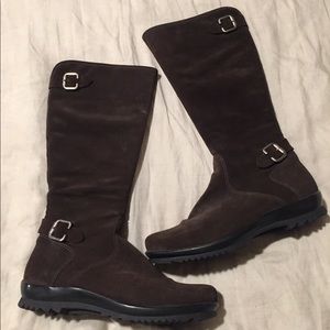 La Canadienne brown suede women’s boots